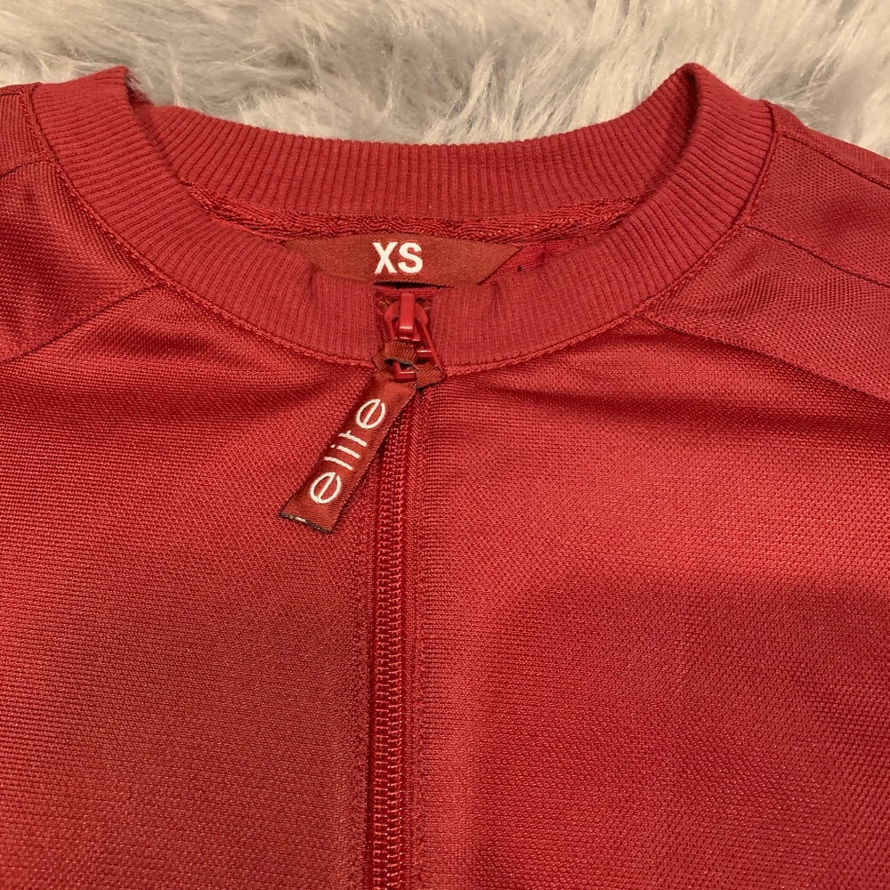 Elite Pullover - Picture 3 of 5
